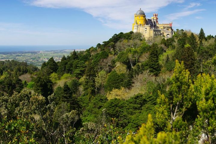 Best of Sintra and Cascais Private Full Day Tour - Image 2