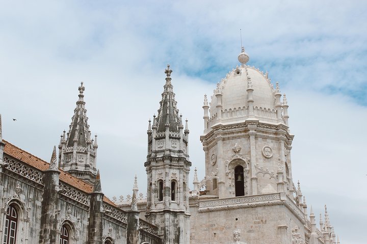 BEST SIGHTSEEING Lisbon Private Tour | Sintra | Cascais - Image 1