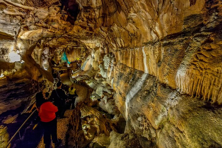 Biggest caves in Portugal and Fatima Full-day private tour from Lisbon - Image 5