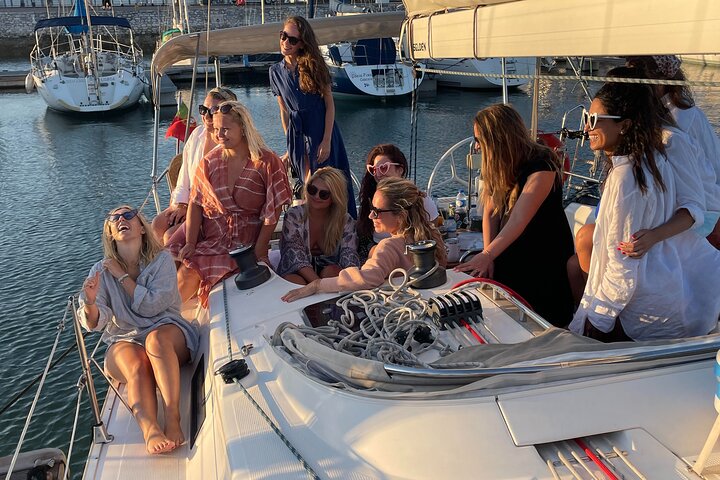 Boat Tour in Lisbon with Wine on a Luxury Yacht - Image 5