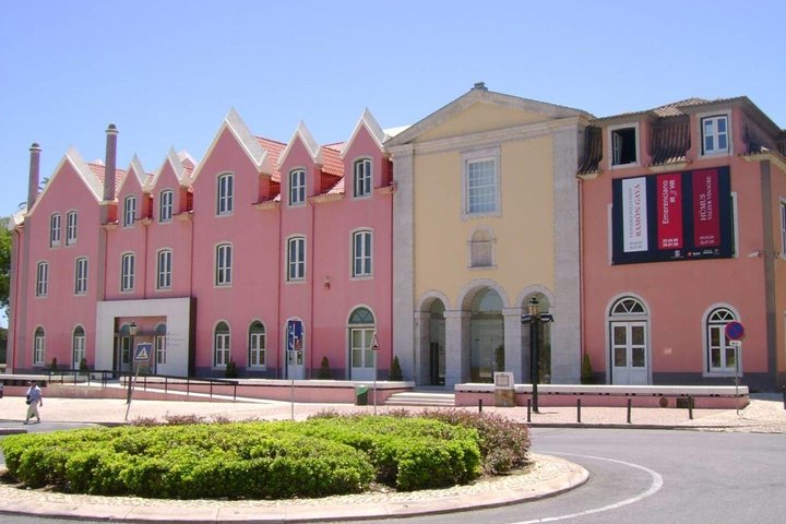 Cascais Half Day Tour - Image 4