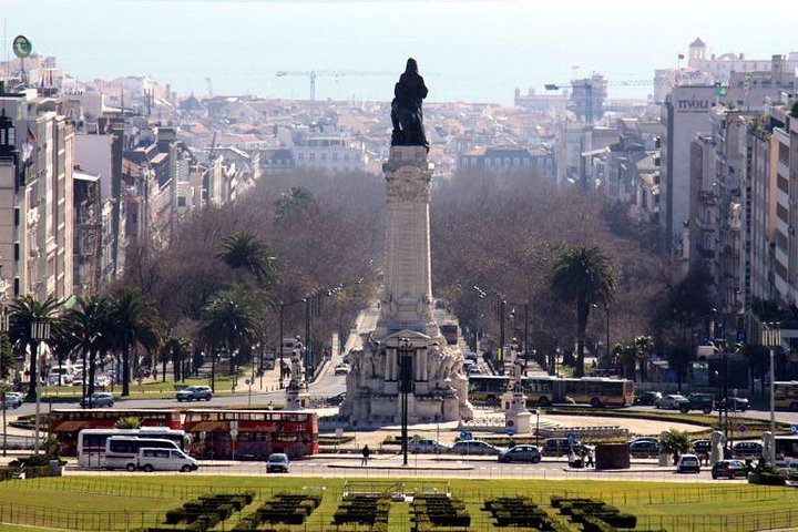 City Tour Lisbon, wonders of the old city through the main monuments - Image 4