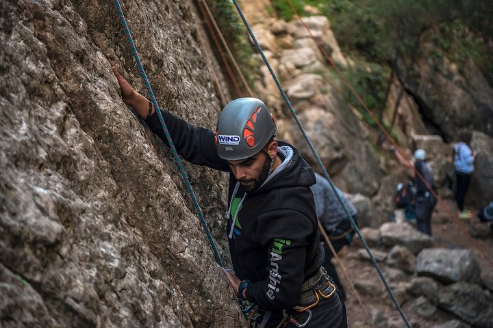 Climbing in Arrábida - Image 5