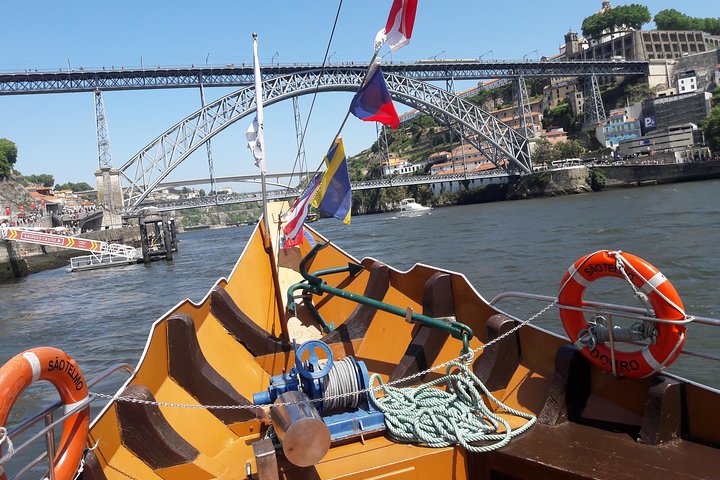  Discover Porto on a private tour departing from Lisbon - Image 1