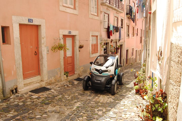 Eco Car Twizy Tour - Lisbon Downtown and Belém with GPS Audio Guide - Image 2