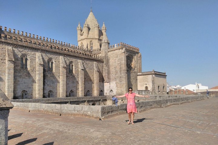 Évora and Monsaraz from Lisbon - Image 1