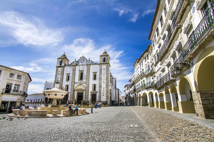 Évora, Arraiolos and Reguengos do Monsaraz - Image 2