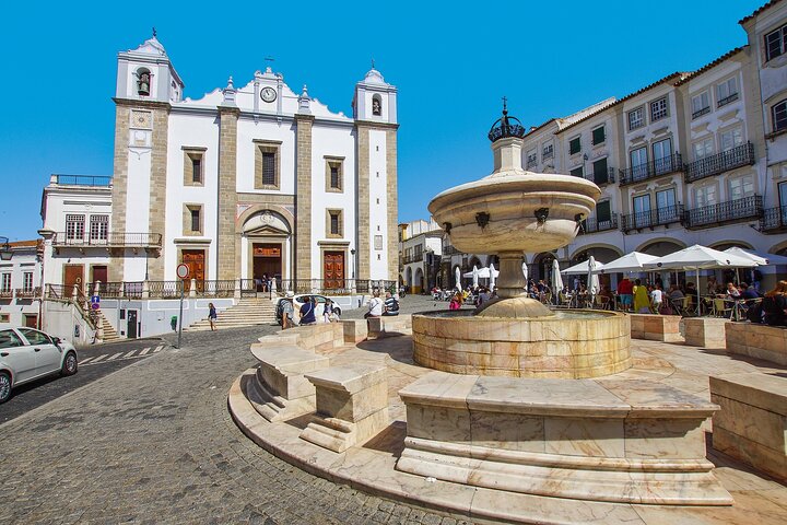 Evora Churches And Temple Private Tour from Lisbon - Image 2