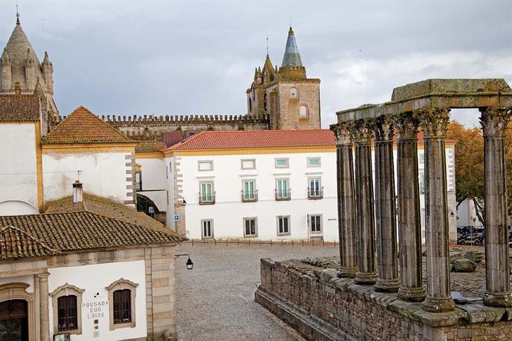 Evora Churches And Temple Private Tour from Lisbon - Image 5