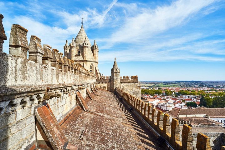 Evora Historical Center - Image 5