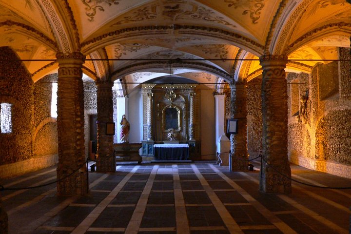 Evora Private Full Day Sightseeing Tour from Lisbon - Image 4