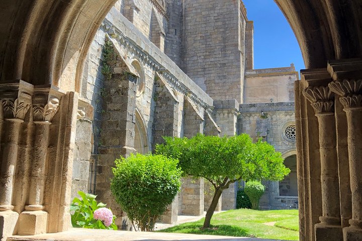 Évora/Herdade do Esporão & Monsaraz/Wine Tasting Included-Private Experience(9h) - Image 4