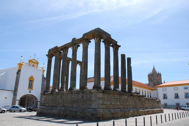 Exploring the South of Portugal | Évora | Alentejo - Image 1