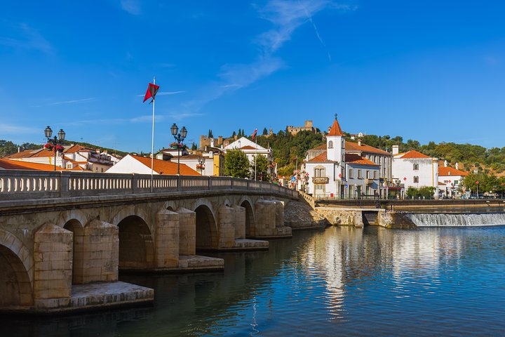 Fatima and Tomar Private tour from Lisbon - Image 4