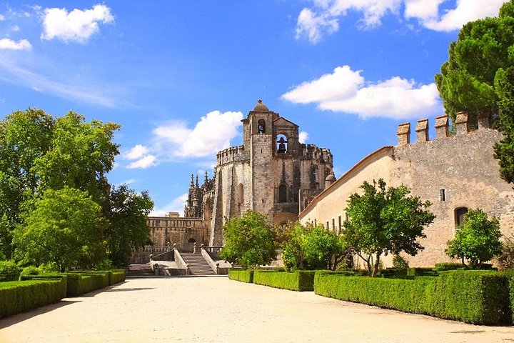 Fatima and Tomar Private tour from Lisbon - Image 1