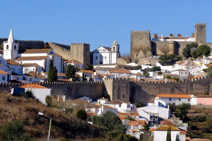 Fatima, Batalha Monastery, Nazaré and Obidos with a local - Private Tour - Image 3