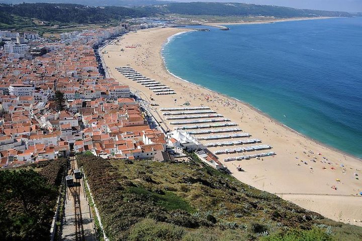 Fátima, Batalha, Nazaré and Óbidos PRIVATE Full Day Tour - Image 1