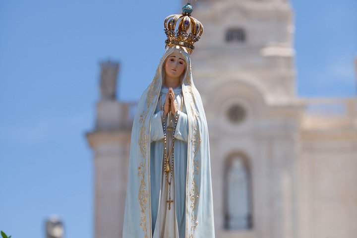 Fatima e Tomar Full Day Private Tour from Lisbon - Image 2