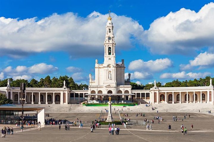 Fátima Holy City Half Day Tour - Image 2