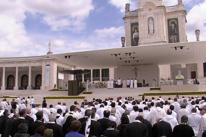 Fátima Holy City Half Day Tour - Image 3
