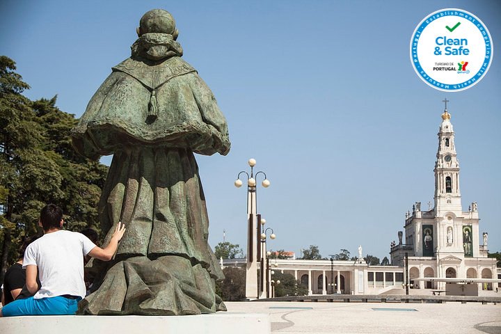 Fatima Nazare and Obidos Private Full Day Tour  - Image 1