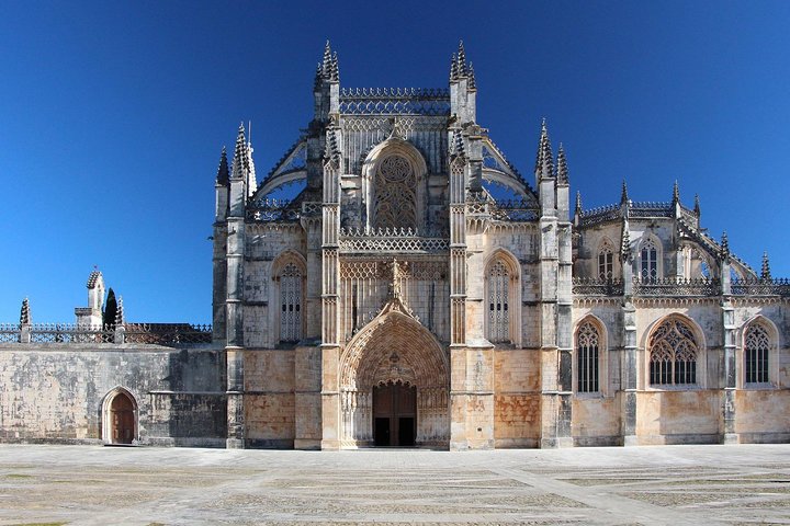 Fatima Private Tour | Battle | Alcobaça - Image 4