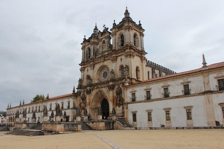 Fatima Private Tour | Battle | Alcobaça - Image 2