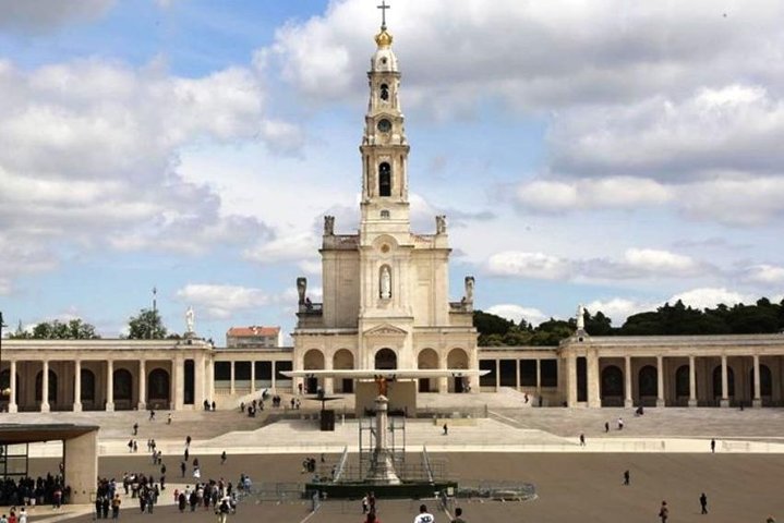 FATIMA - Religious Private Tour - Image 5