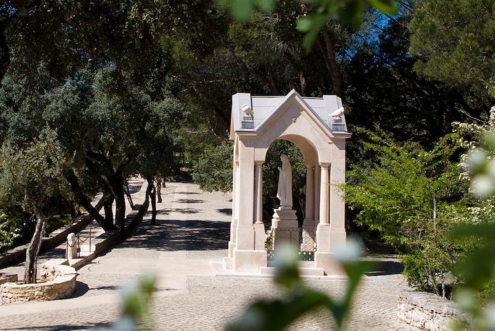 FATIMA - Religious Private Tour - Image 3