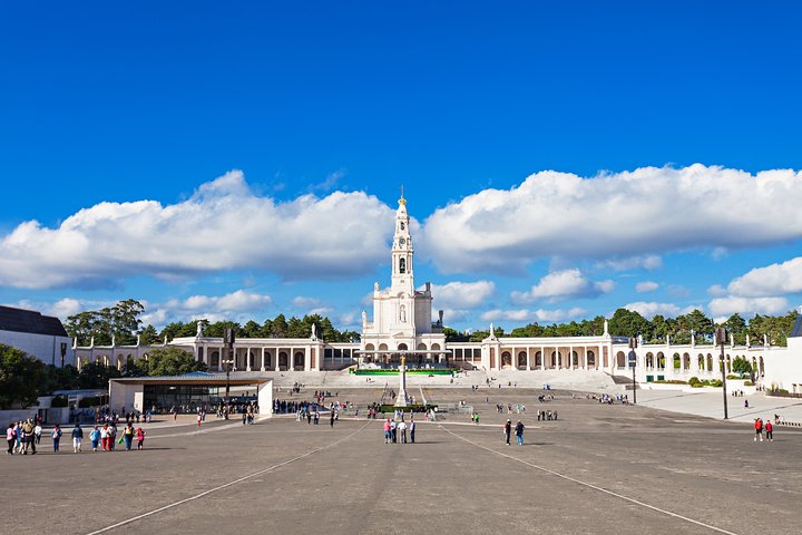 Fátima Tour Private - Image 2