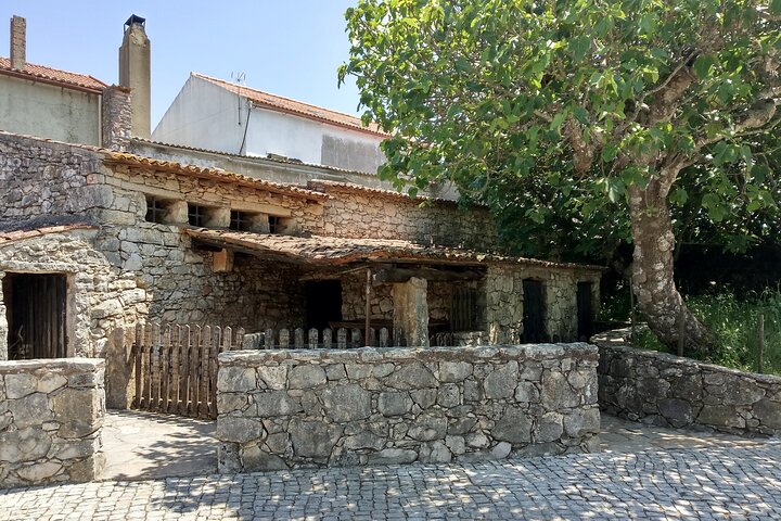 Fátima, Valinhos & Batalha  - Image 4