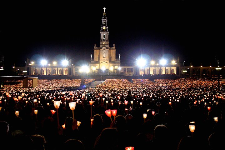 Fátima with Optional Candle Procession Half Day Private Tour from Lisbon - Image 3