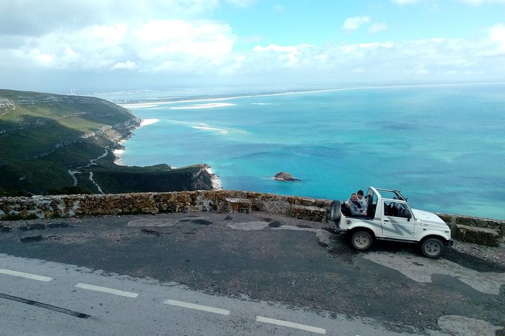 From Lisbon:Arrabida Private Jeep Tour 4X4 to the most beautiful beach of Europe - Image 5
