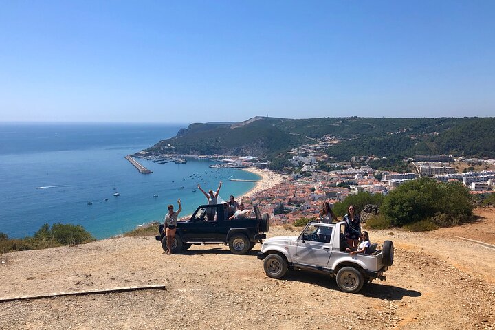From Lisbon:Arrabida Private Jeep Tour 4X4 to the most beautiful beach of Europe - Image 1
