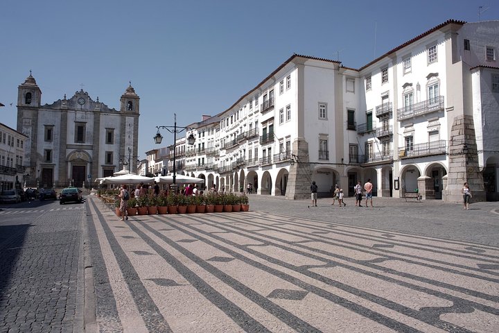 Full Day Guided Tour to Évora & Monsaraz - Image 3