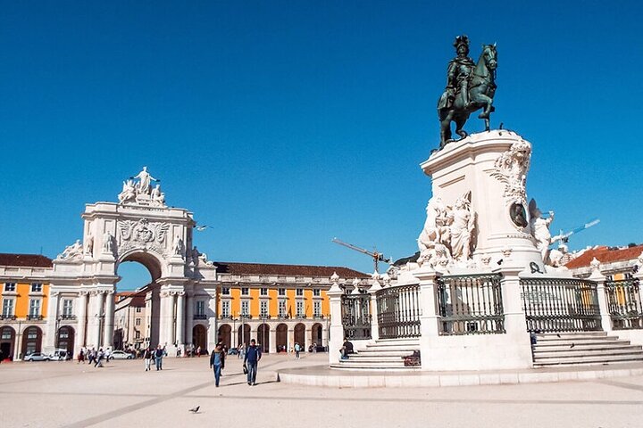 Full Day Lisboa Private Tour  - Image 2