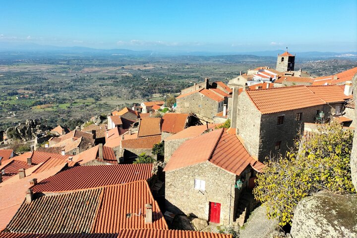 Full-Day Monsanto and Dragonstone from Lisbon Private Guided Tour - Image 3