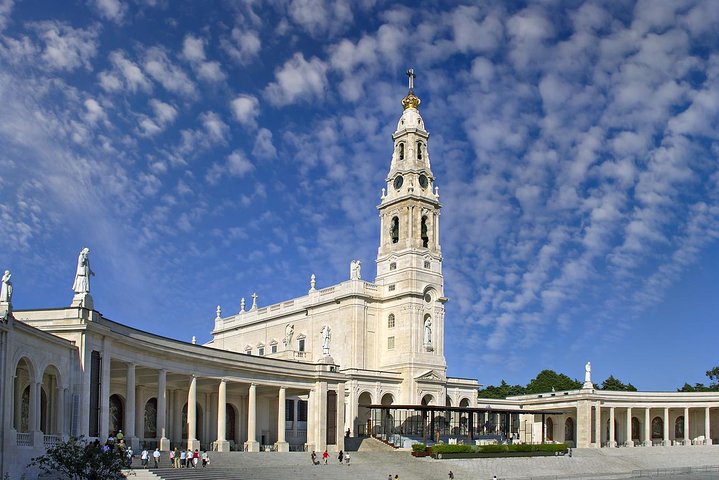 Full Day Private Tour - Fatima's Sanctuary and Pilgrimage Sites - Image 1
