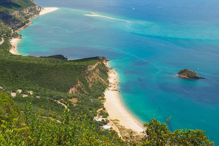 Full-Day Private Tour in Arrábida with Winery Tour from Lisbon - Image 1