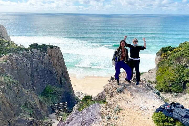 Full Day Private Tour in Paradisiac Beach from Lisbon - Image 4