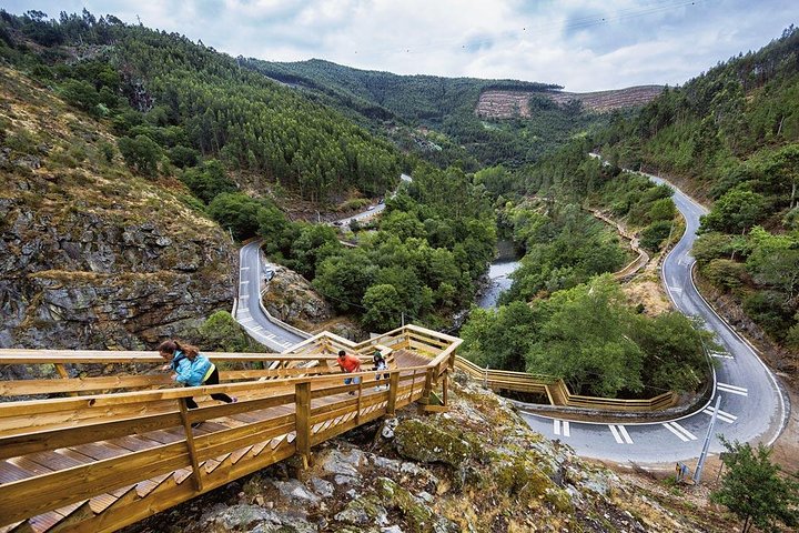 Full Day Private Tour - Paiva Walkways - Image 2
