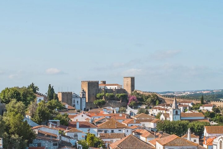 Full Day Private Tour to Nazaré, Óbidos, Fátima and Batalha - Image 3