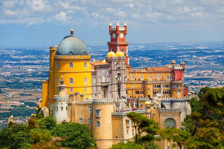 Full Day Private Tour to Sintra and Cascais - Image 1