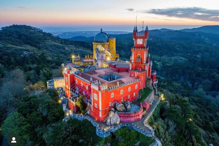 Full-Day Self-Guided Private Luxury Tour in Sintra - Image 1