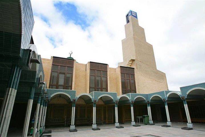 Halal Lisbon Private Tour With Muslim-friendly Lunch - Image 3