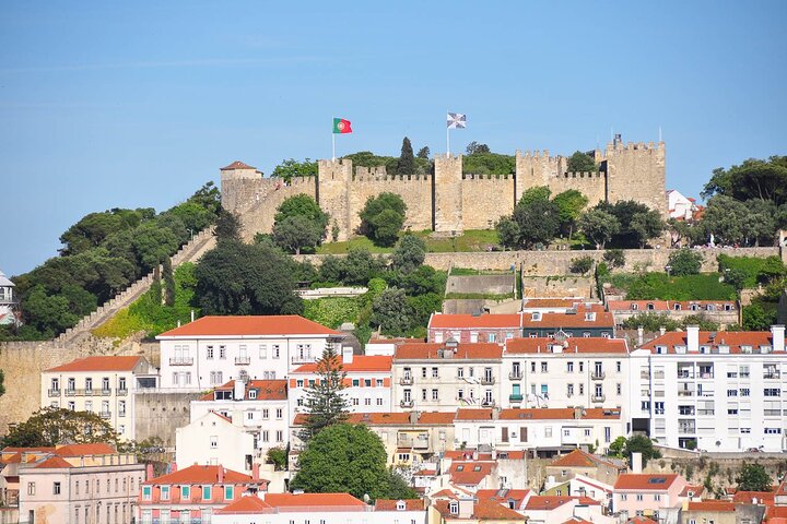 Half-Day Private History and Fun Guided Tour in Lisbon with Pick Up - Image 5