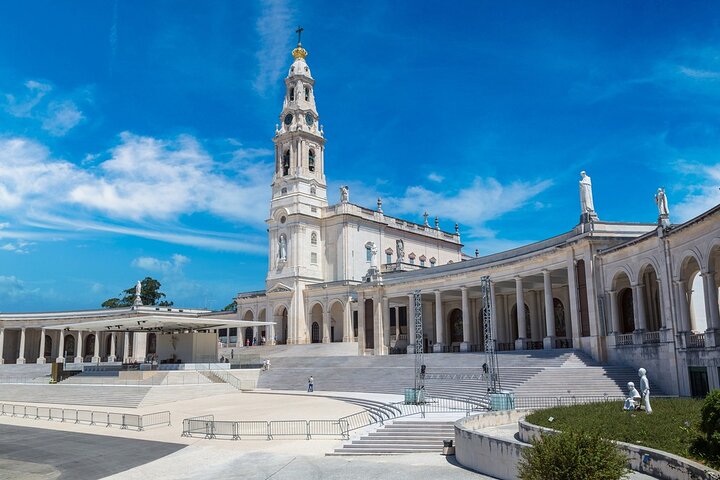 Half-Day Private Tour in Fátima from Lisbon - Image 1