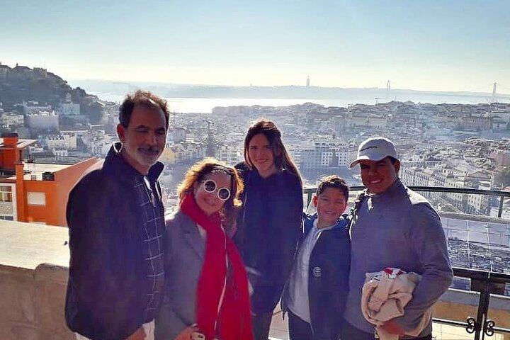 Half day Private Tour in Historical Lisbon Center Tasting - Image 2