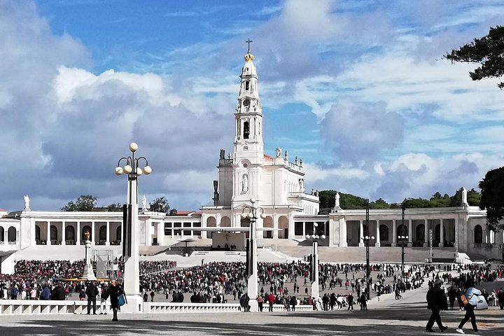Half Day Private Tour to Fatima - Image 1