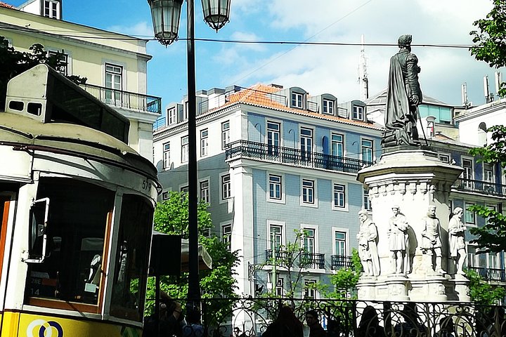 Half Day Tour Lisbon - Image 1